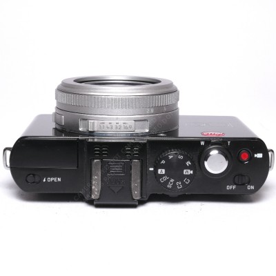 harga leica d lux 6