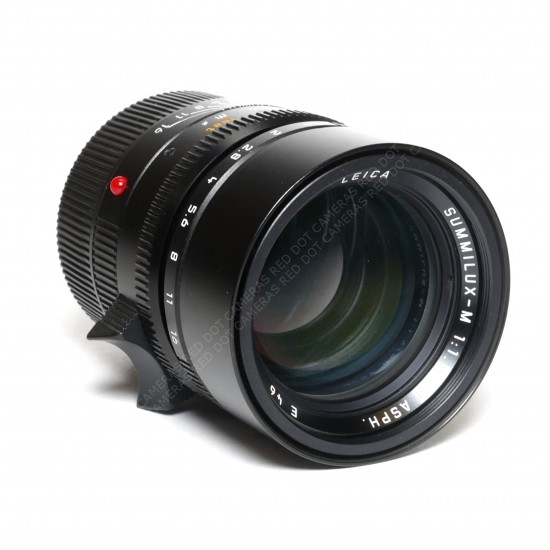 Leica Summilux 50mm f1.4...