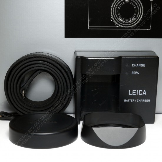 Leica Q2 Monochrom Boxed